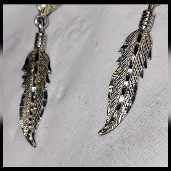 Vintage Navajo Sterling & Black Hills Gold Heart & Feather Earrings - Picture 6 of 7